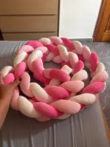 Tour de lit bébé très Dou