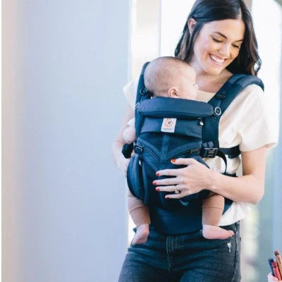 Porte Bébé Bleu Marine - BreathBabyBag™ pour un Confort Optimal et Pratique - Duniversbebe.com