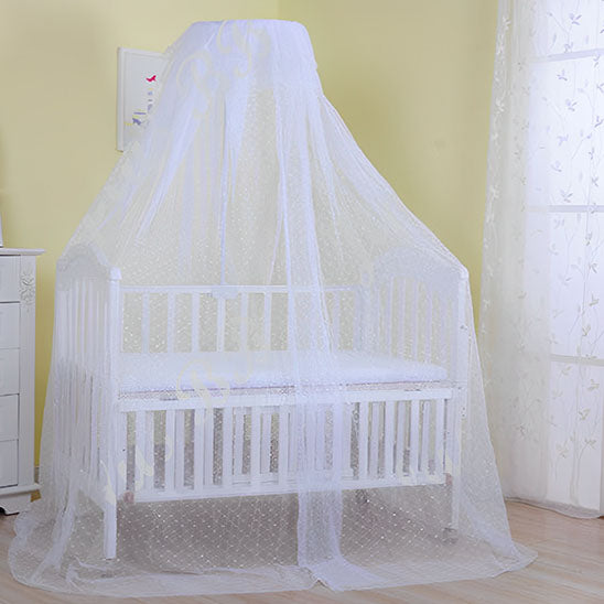 Ciel de lit bébé