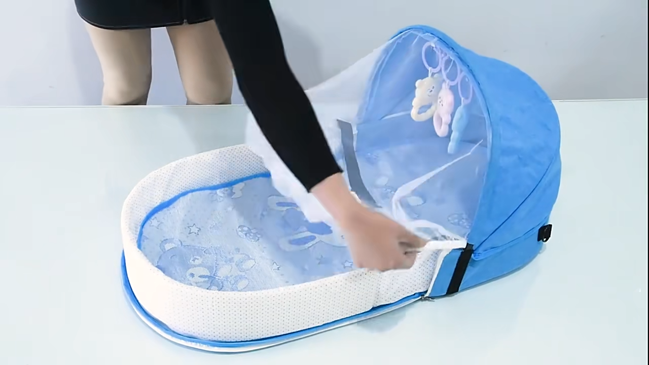 Lit de voyage bébé - Duniversbebe.com